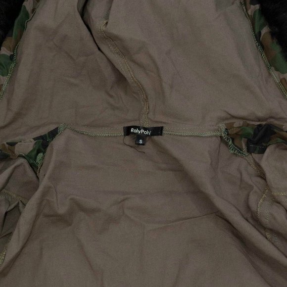 NWT Camo Jacket with Faux Fur Lined Hood - Picture 10 of 10